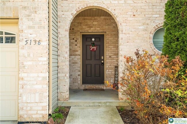 Photo - 5136 Dogwood Trail