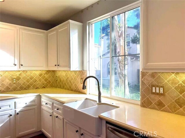 Photo - 16 Ellistone