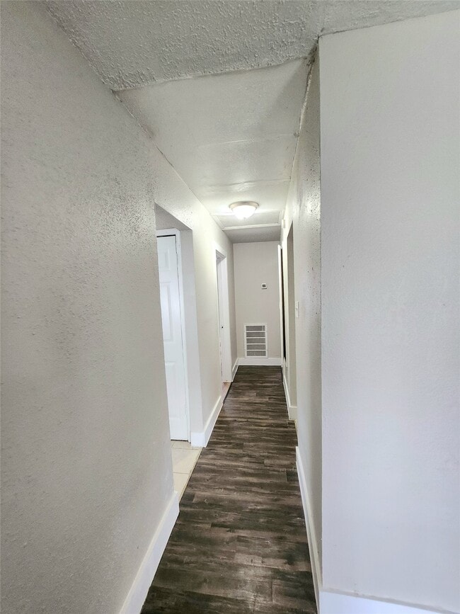 Photo - 9110 Kentshire Dr