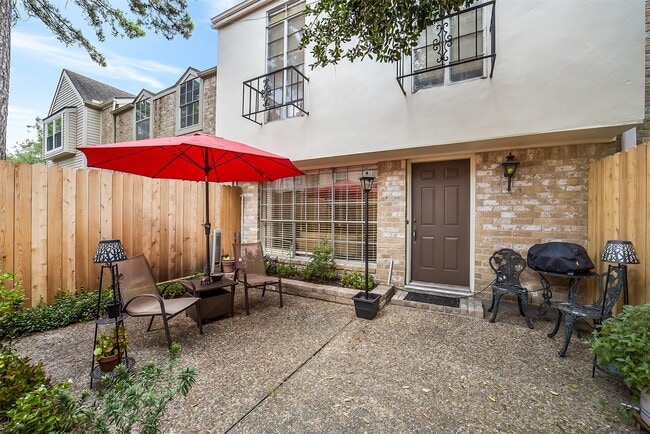 Building Photo - 923 Wax Myrtle Ln