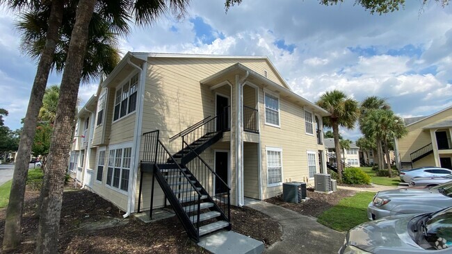 Building Photo - MOVE IN SPECIAL! 2br/2ba Tradewinds Condo ... Unit 1823