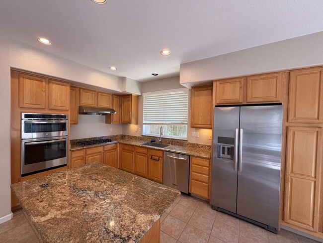 5411 Asterwood Dr