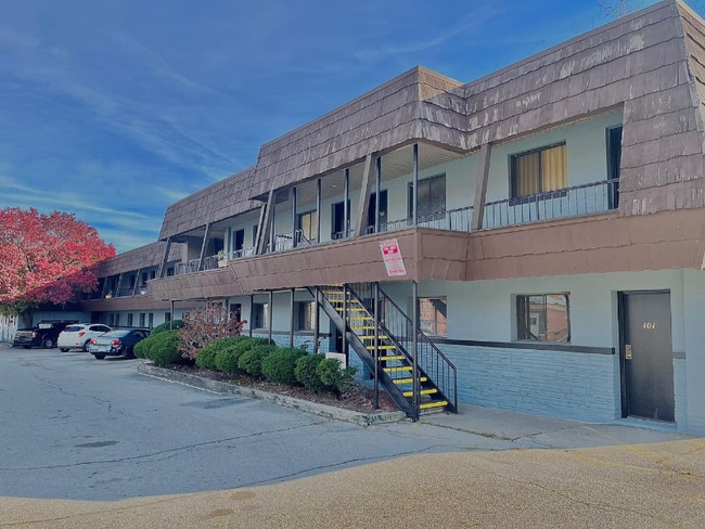 Photo - 111 S Summit St Unidad 116