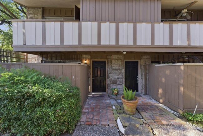 Building Photo - 2574 Marilee Ln Unit 39