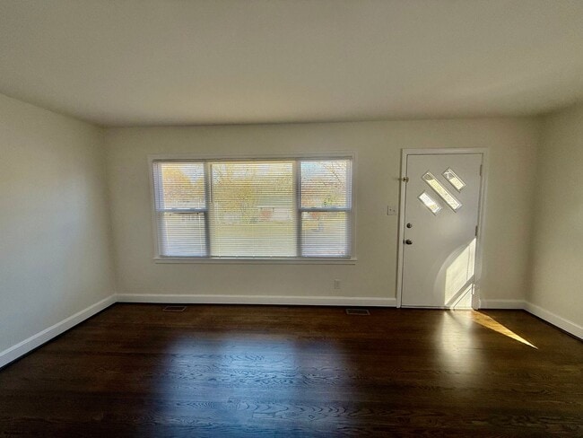 Photo - Three bedroom, 1.5 bath house in Burlington