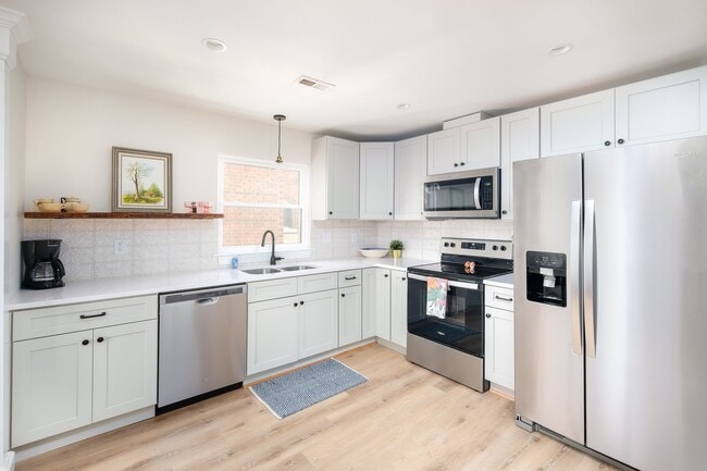 Photo - 624 Maury Ave