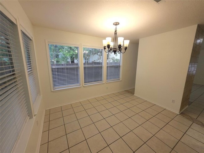 Photo - 1600 Hollow Tree Blvd