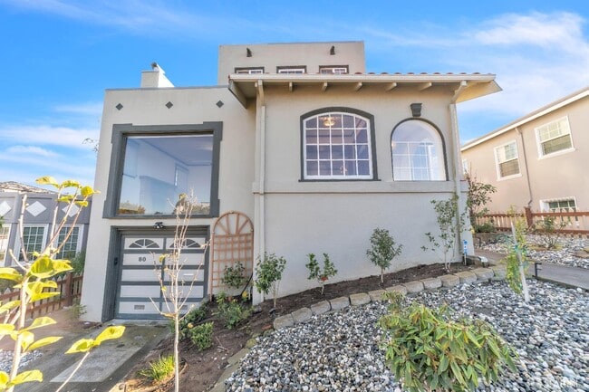 Photo - 80 Corona St