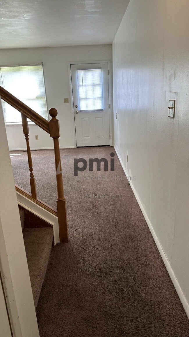 Photo - 1616 University Dr