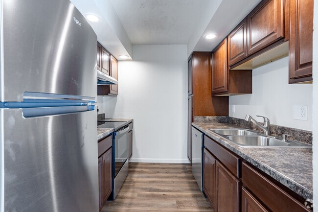 2BR, 2BA - Chalet - Kitchen