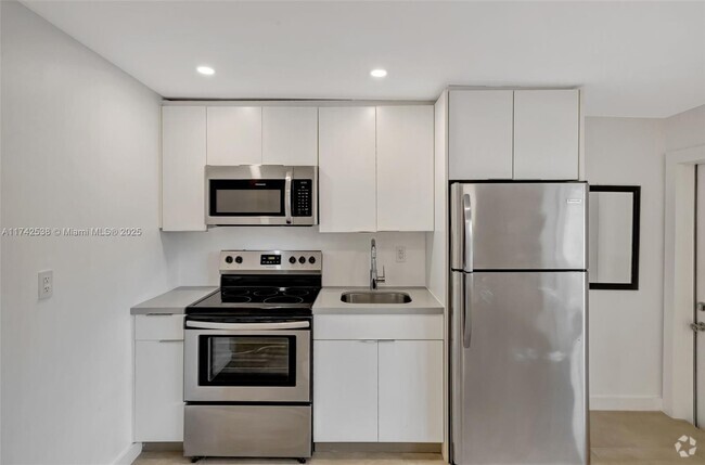 Building Photo - 345 Michigan Ave Unit 23 Rental
