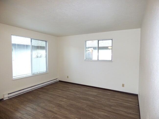 Photo - Anita Manor Apartments