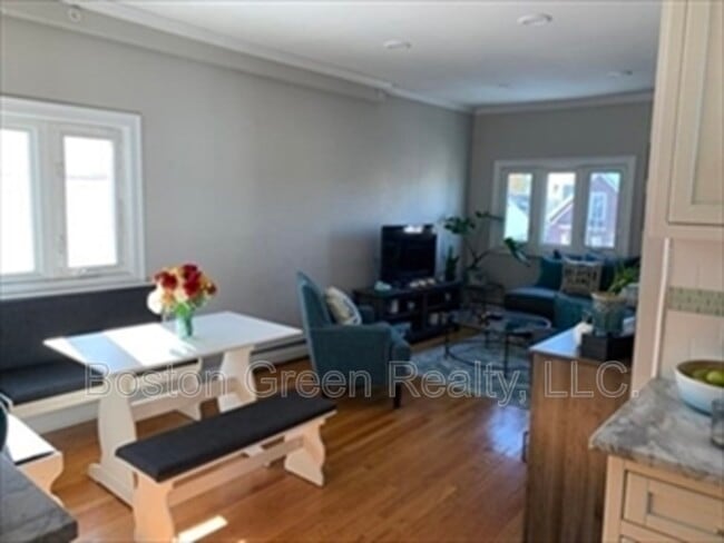 Photo - 43 Rogers St