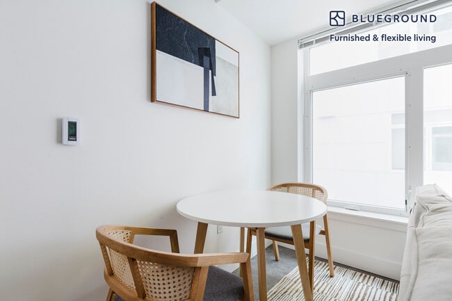 Photo - 622 Rainier Ave S Unidad SI FL4-ID797