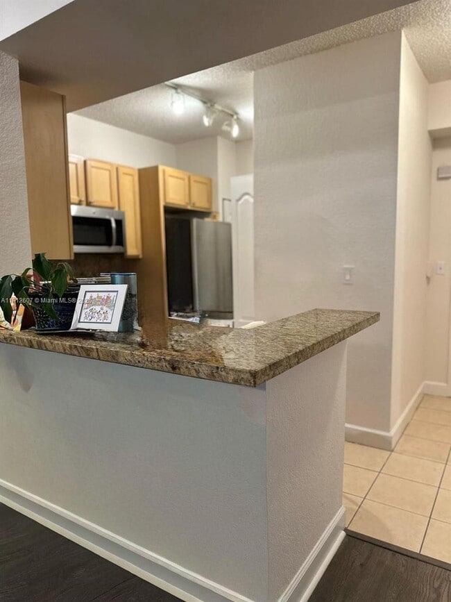 Photo - 6001 SW 70th St Unit 206