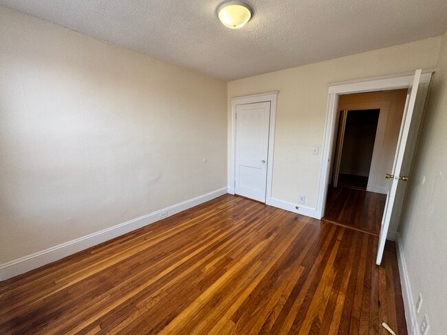 Photo - 8 Barrows St Unit 2