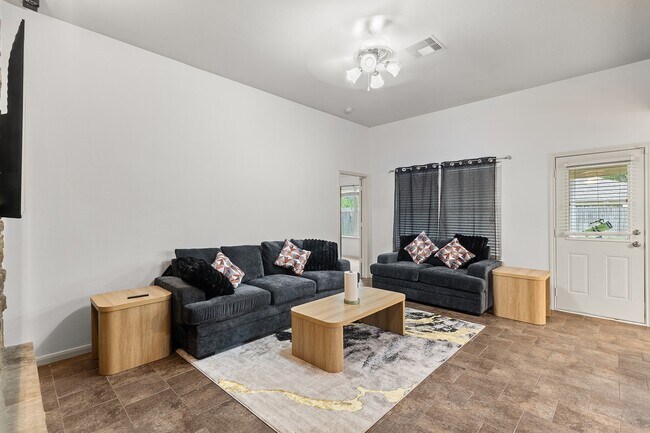 Photo - 7115 Northchase Ln