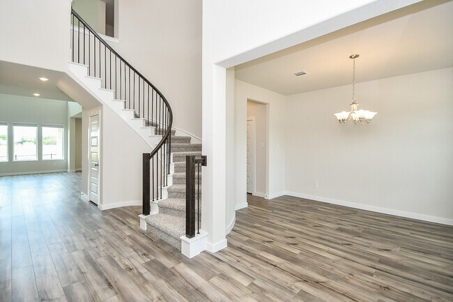 Photo - 5838 Wayne Wy