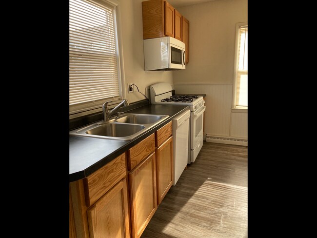 Photo - 14 North St Unit N1