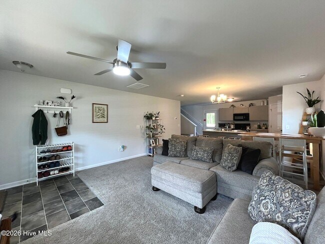 Photo - 784 Conductor Ct