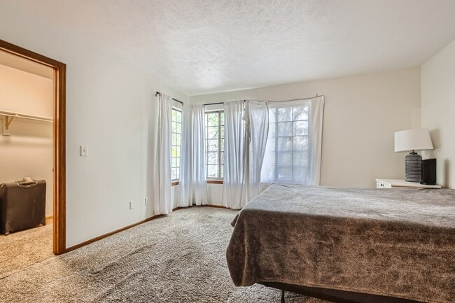 2 BED/3 BATH Tri-level Townhome in ARVADA ... - 2 BED/3 BATH Tri-level Townhome in ARVADA ...