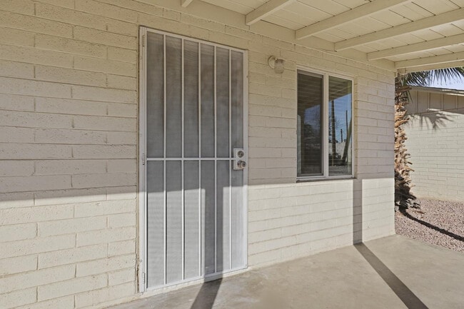 Photo - 623 S Country Club Dr Unidad 8