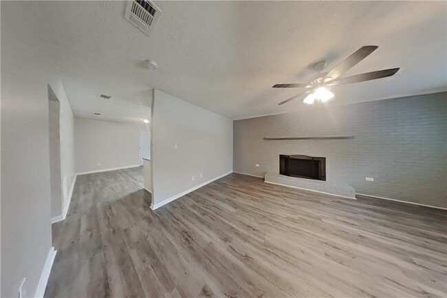 Photo - 1834 Guardian Way