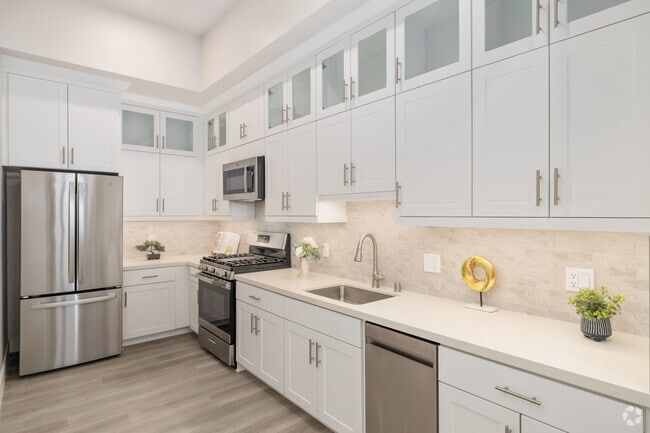 Building Photo - Asano on Ivy