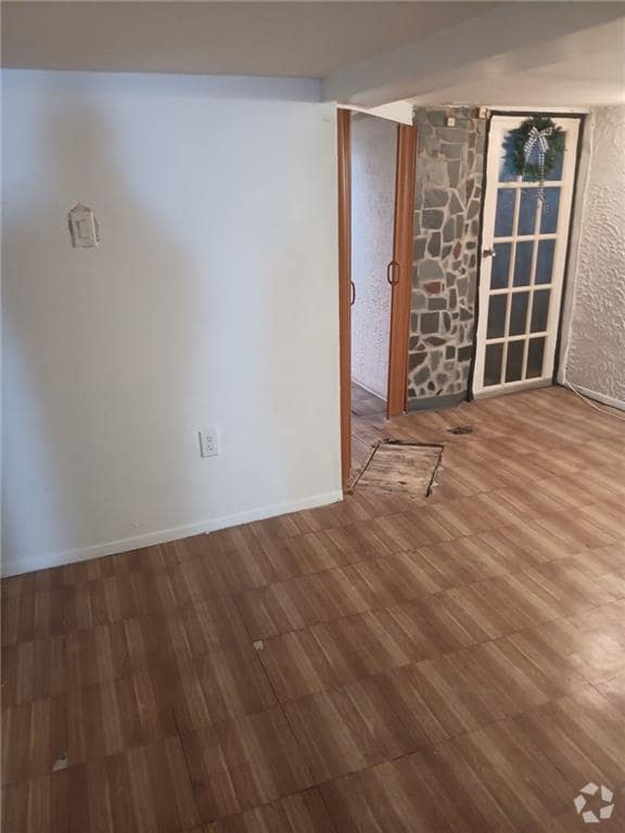 Building Photo - 319 Vanderbilt St Rental