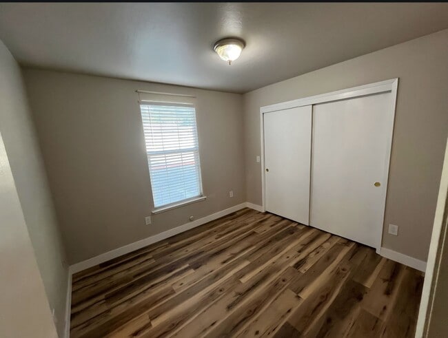 Photo - Updated Downtown Sonora Apartment Unit 5