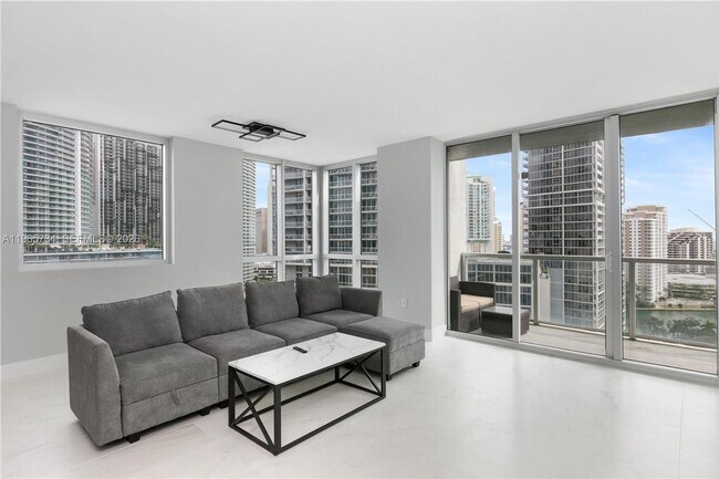 500 Brickell Ave