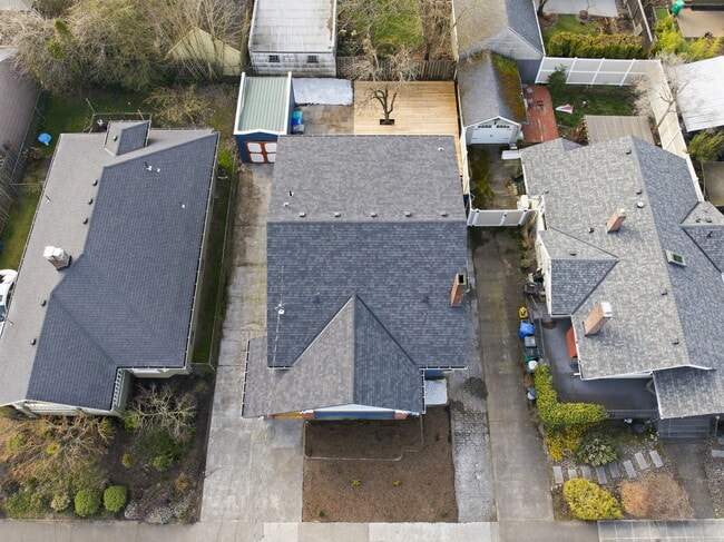 Photo - 2945 NE 57th Ave Unit 1