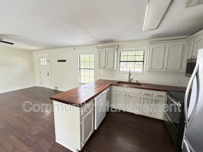 Photo - 11362 Cloverleaf Dr