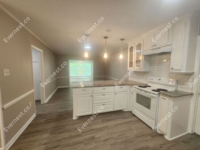 Photo - 457 Pemberton Dr