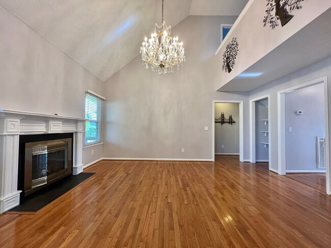 Photo - 3 Bed, 2.5 Bath Home w/ 2 Car Garage and Bonus Room