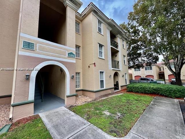Building Photo - 2496 Centergate Dr Unit 308 Rental