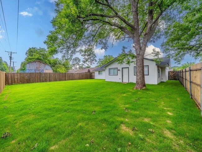 Photo - 1813 tombkin Dr