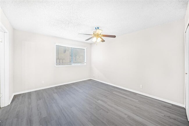 Photo - 1111 W Rundberg Ln