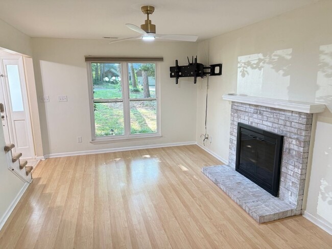 Photo - Spacious 3BR Home with Fenced Yard & Outdoor Living in Prime Location!