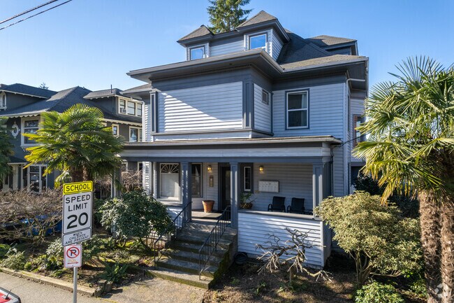 Exterior - Arbor Place Tower