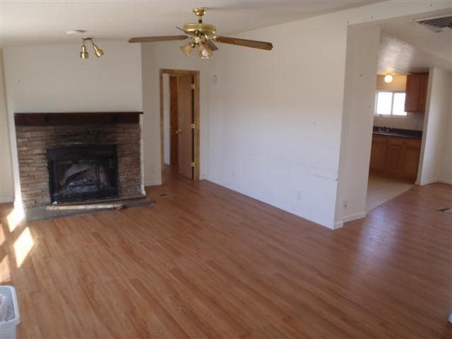 Photo - 4606 Karrol St SW