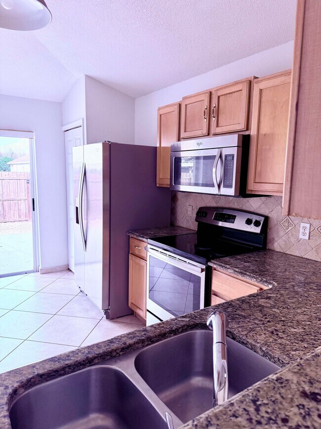 Photo - 7709 Harbor Lake Dr