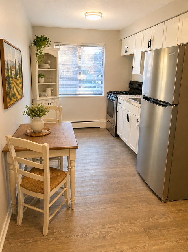 Photo - Freelander Apartments