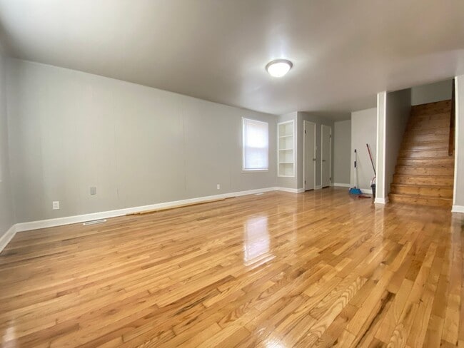 Photo - 3 Bed 1.5 Bath Home In Gary