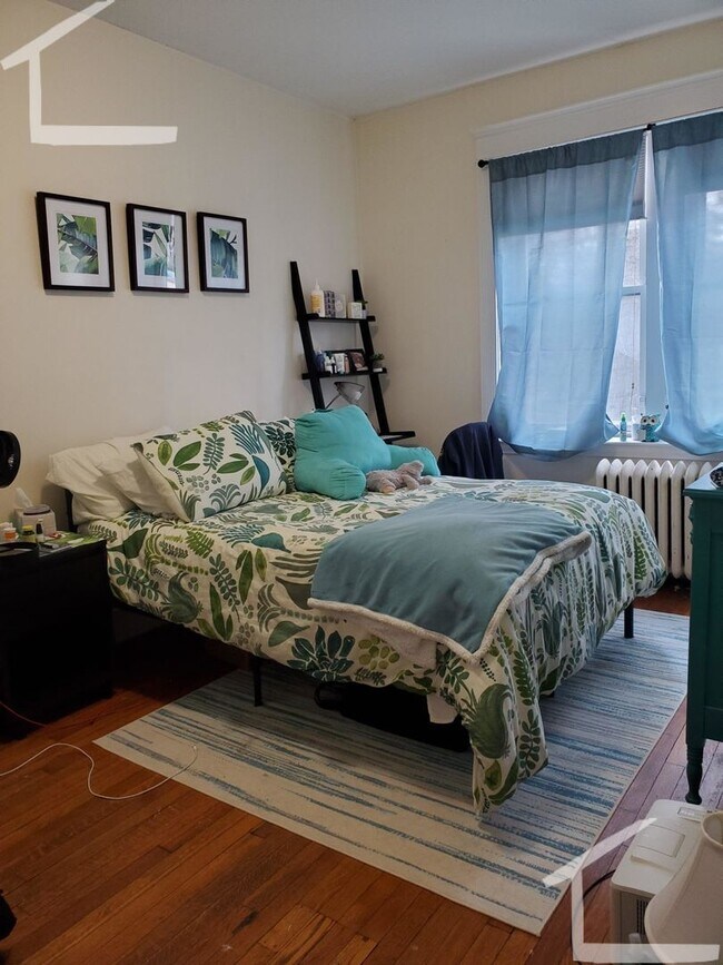 Photo - Coolidge Corners finest.......