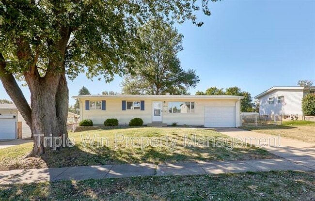 Photo - 2770 Dove Dr