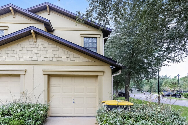 Building Photo - 4652 Playschool Dr