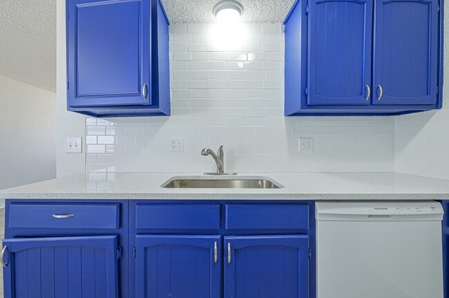 Photo - 10906 Penrith Ln