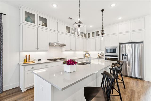 Photo - 8120 Bromley Dr