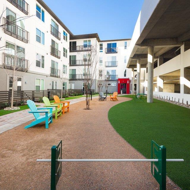 Photo - 411 Broadway Ave Unidad c9